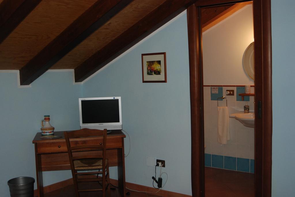Casa Mariu Hotell Sala Consilina Rum bild