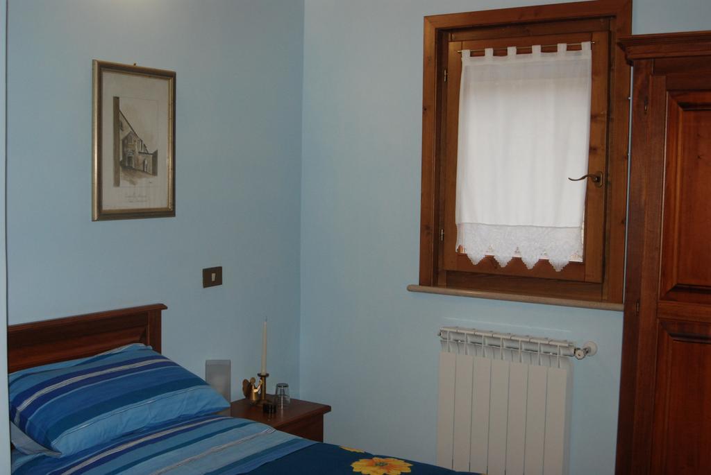 Casa Mariu Hotell Sala Consilina Rum bild