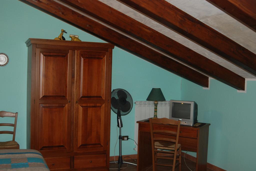 Casa Mariu Hotell Sala Consilina Rum bild
